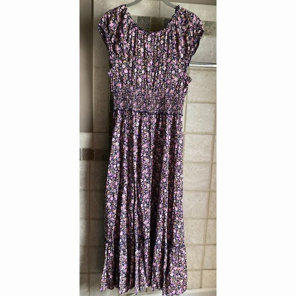 Old Navy "Short-Sleeve Waist-Defined Printed Midi Dress" medium, floral print - Picture 5 of 8